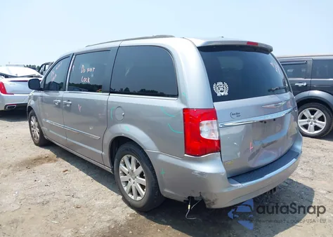 2016 Chrysler Town & Country Touring from USA, damaged, VIN 2C4RC1BG0GR148177